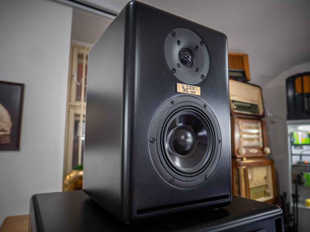 Malé, ale skvelé hi-fi dvojpásmové reprosústavy TA ELEKTRO X. s reproduktormi SICA - obr. 1