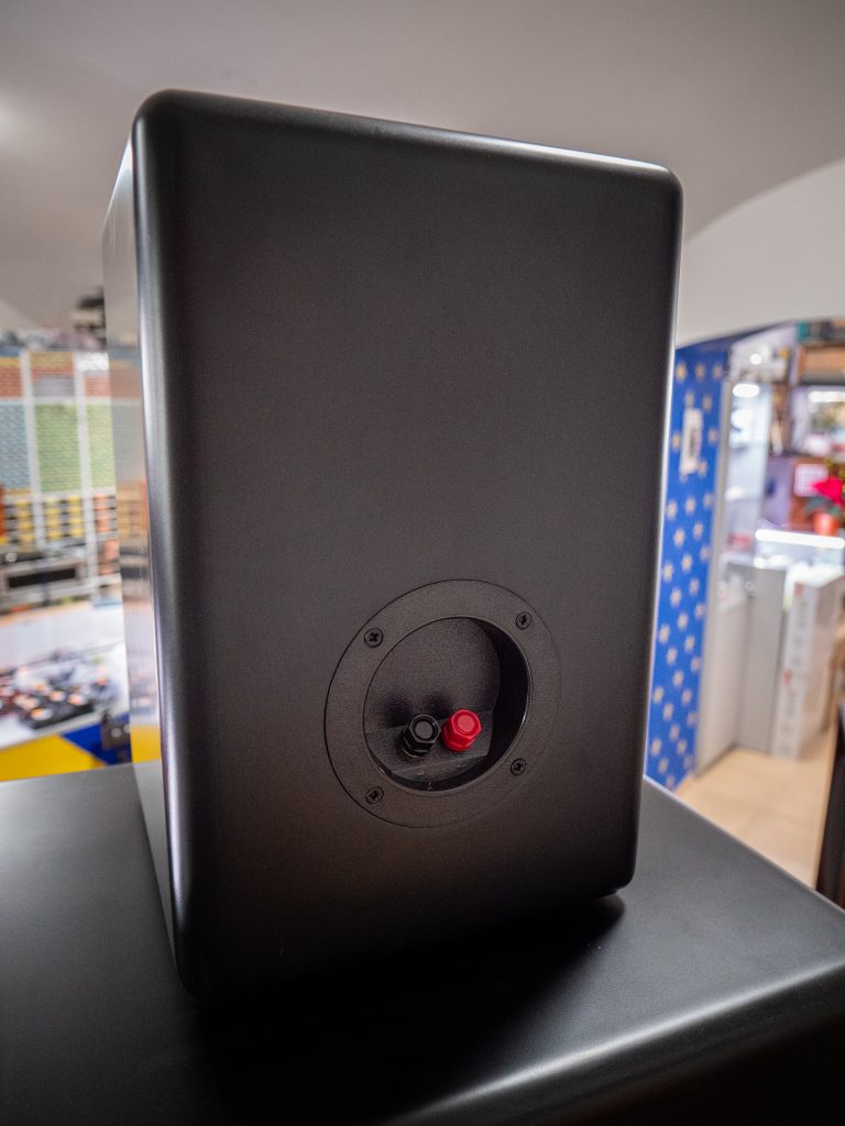 Malé, ale skvelé hi-fi dvojpásmové reprosústavy TA ELEKTRO X. s reproduktormi SICA - obr. 2